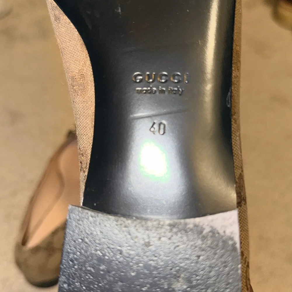 Gucci Beige Monogram Loafers with Gold Detail - Picture 9 of 9